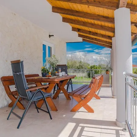 House Paula Сasa de vacaciones Privlaka (Zadar)