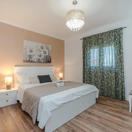 House Paula Holiday home *